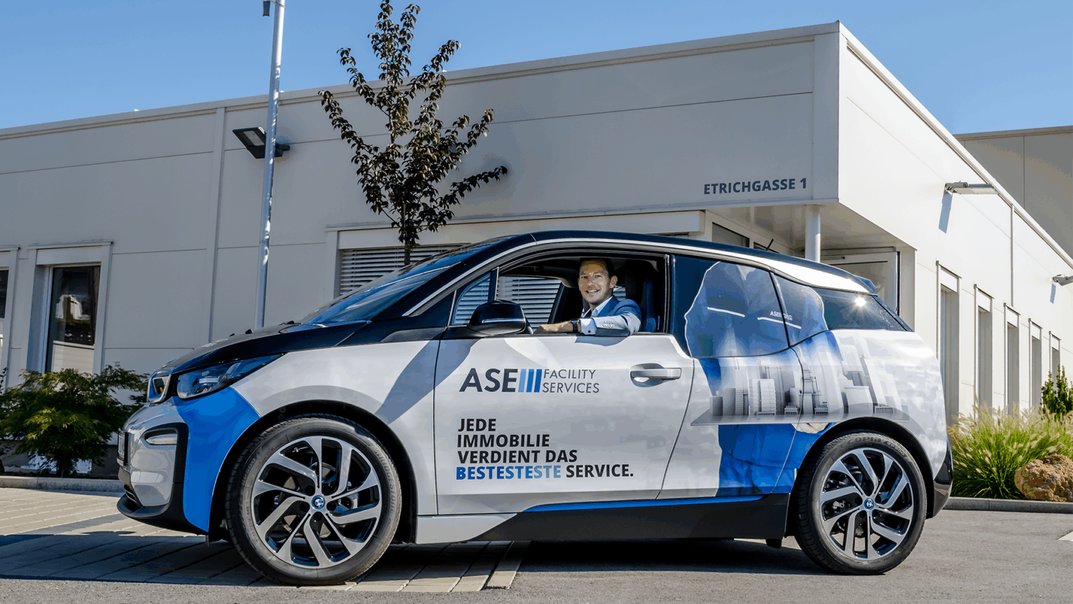 Wie Andreas Schober mit ASE Facility Services die Zukunft des Facility Managements durch Digitalisierung und Nachhaltigkeit gestaltet.