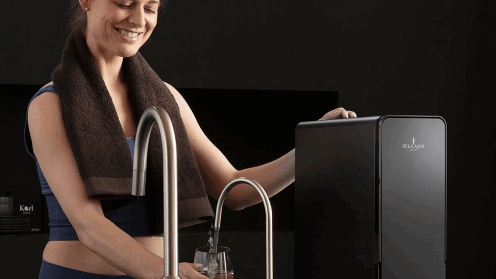 Markus Hutterstrasser erklärt, wie moderne Wasseraufbereitungstechnologien aus Leitungswasser gesundes Trinkwasser machen, das das Wohlbefinden steigert und die Lebensqualität verbessert.