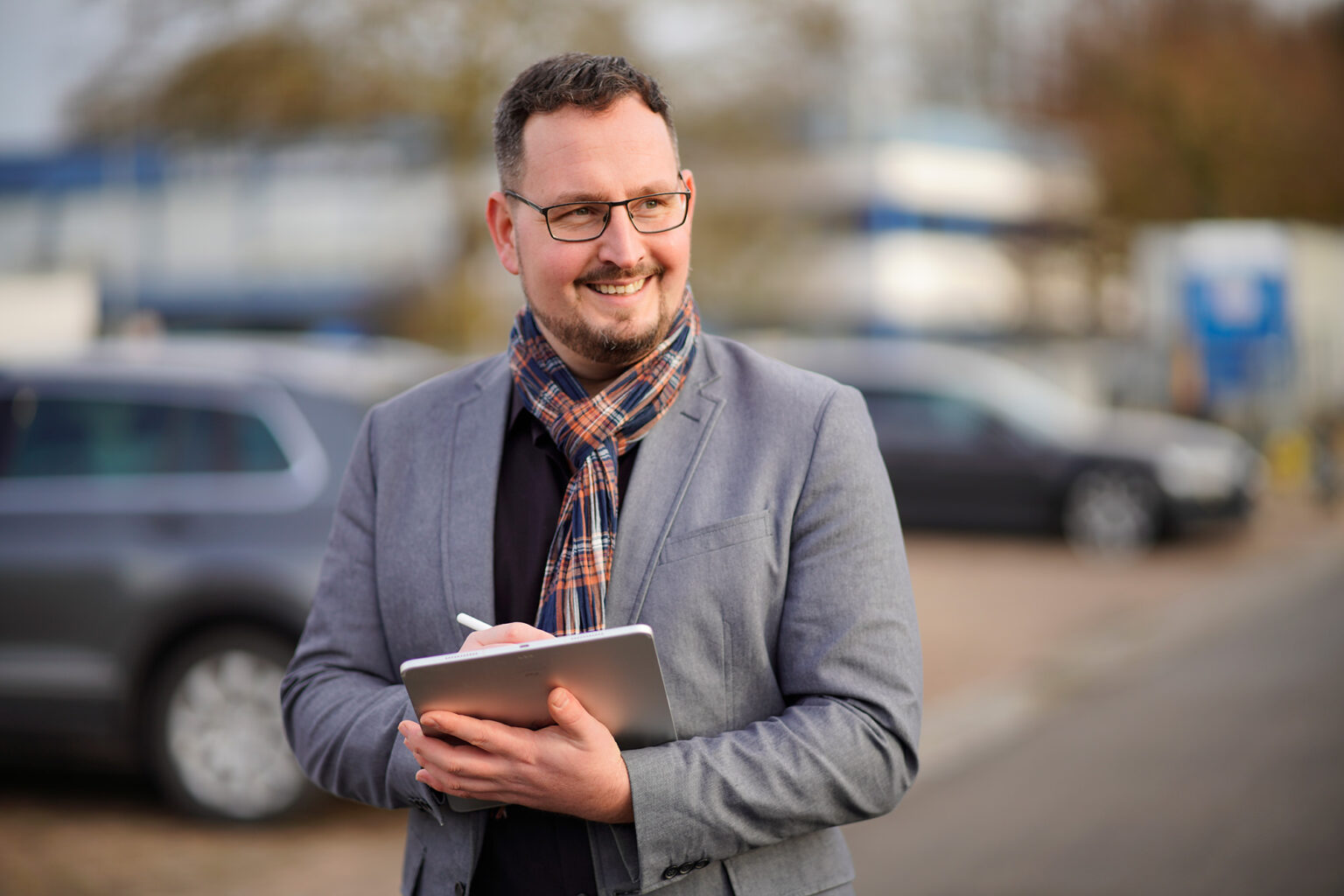 Benjamin Müller von BM Wachstum entwickelt strukturelle Recruiting-Konzepte für den Mittelstand – strategisch, ideologiefrei und mit dem Fokus auf langfristige Bindung statt kurzfristiger Effekte.