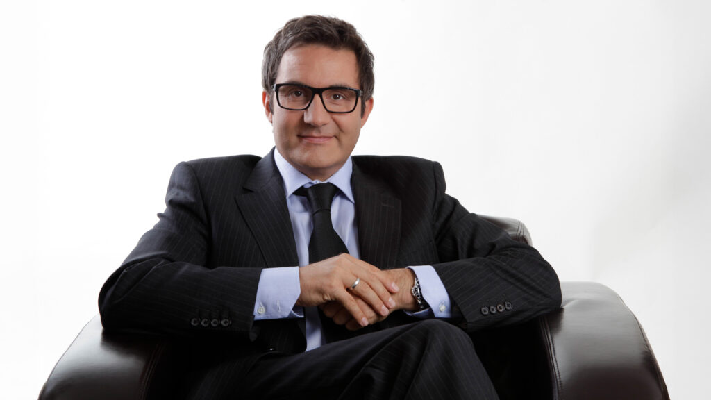 Carsten Beyreuther verbindet Gesprächskybernetik®, KI & AZAV-ZFU-zertifizierte Verkaufsausbildung – zukunftssicher verkaufen mit bis zu 100 % Förderung.