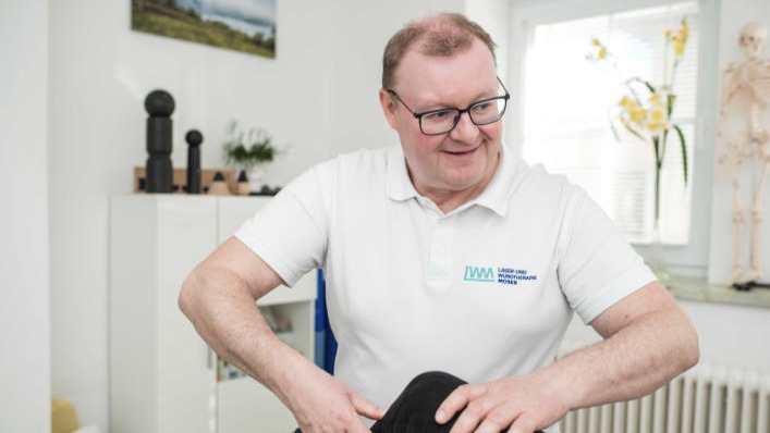 Lasertherapie bei chronischen Schmerzen und Wundheilung in der Praxis Laser- und Wundtherapie Moser in Leiben – ganzheitliche Behandlung ohne Nebenwirkungen