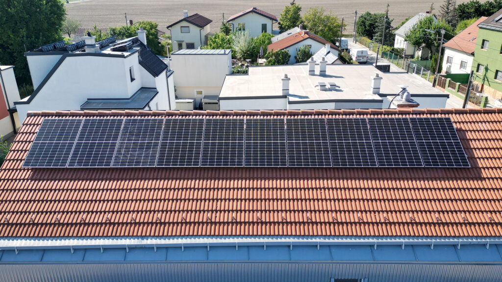 ROWA Sonnenenergie GmbH erläutert Photovoltaik-Förderungen, Notstrom und Vorteile von Photovoltaik-Anlagen in Österreich.