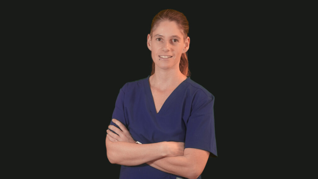 Krankenschwester Alexandra Lafer steht für moderne Wundversorgung, individuelles Wundmanagement und Technik bei chronischen Wunden in der Steiermark.