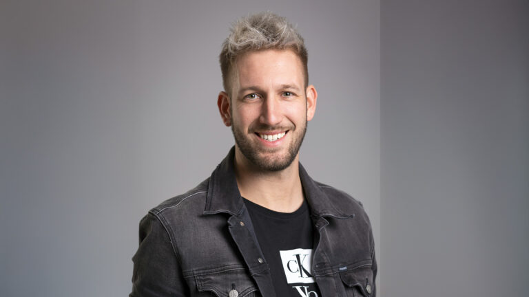 Brendit Academy und Philip Manhart stehen für KI-gestützte PR und Reputationsmanagement für modernes Branding.