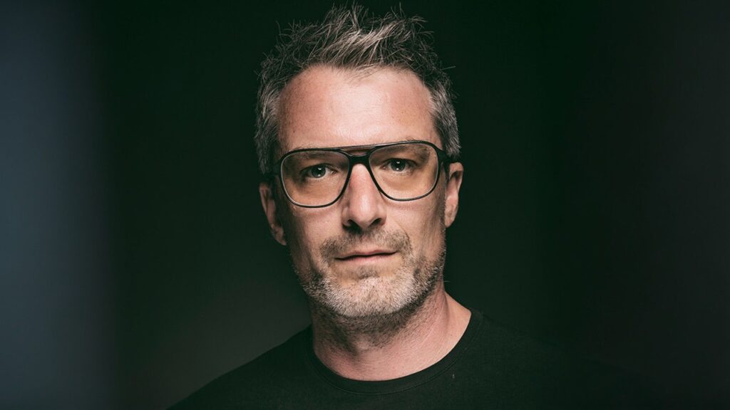 Marketingstratege Robert Lecker über klare Positionierung, Fokus und Orientierung im digitalen Wandel.