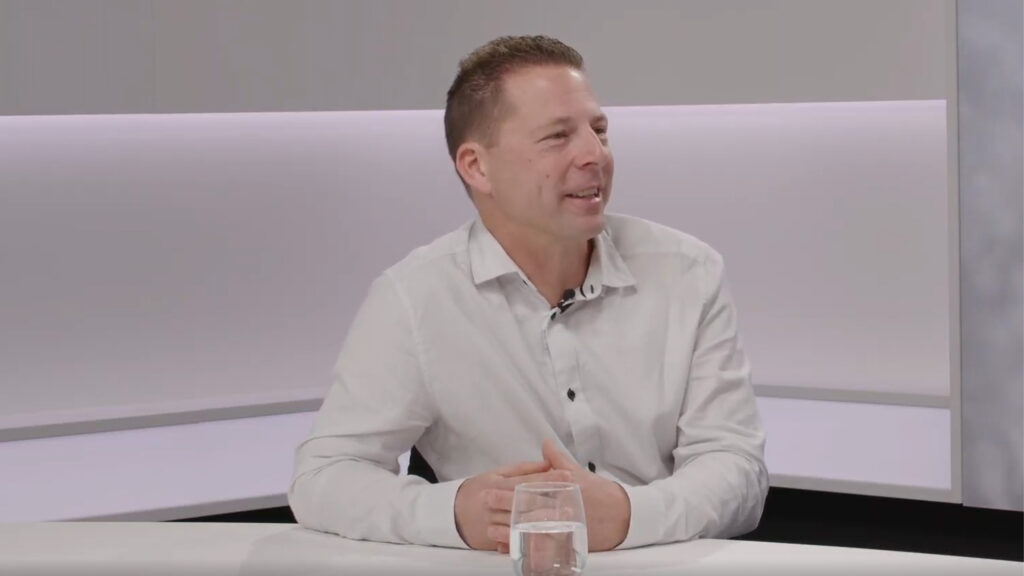 Interview mit Markus Huber, Geschäftsführer der Max Photovoltaik GmbH, bei WirtschaftsmacherTV über Energiegemeinschaften, Photovoltaik, fixe Strompreise, Smart Meter und den österreichischen Strommarkt.