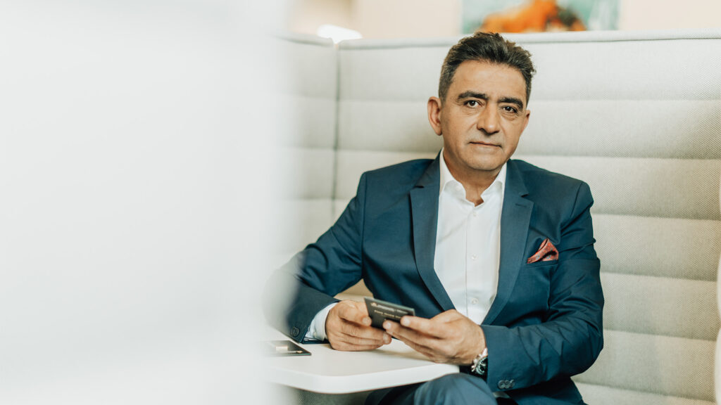 GoldSilberMarkt bietet 2026 TÜV-Saarland-zertifizierten Goldhandel: Chancen, Risiken und Experten-Tipps für Anleger.