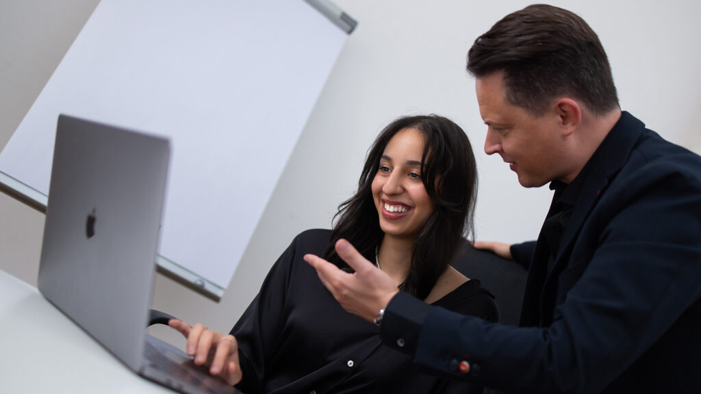 Marco Altmann zeigt innovative Lösungen für Online-Marketing und Automatisierung im Beauty-Bereich.