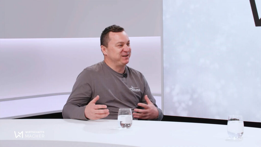 Helikopterflüge in Europa: Daniel Ebner von Helifly erklärt Preise, Einsatzbereiche und warum Hubschrauber mehr als Luxus sind.