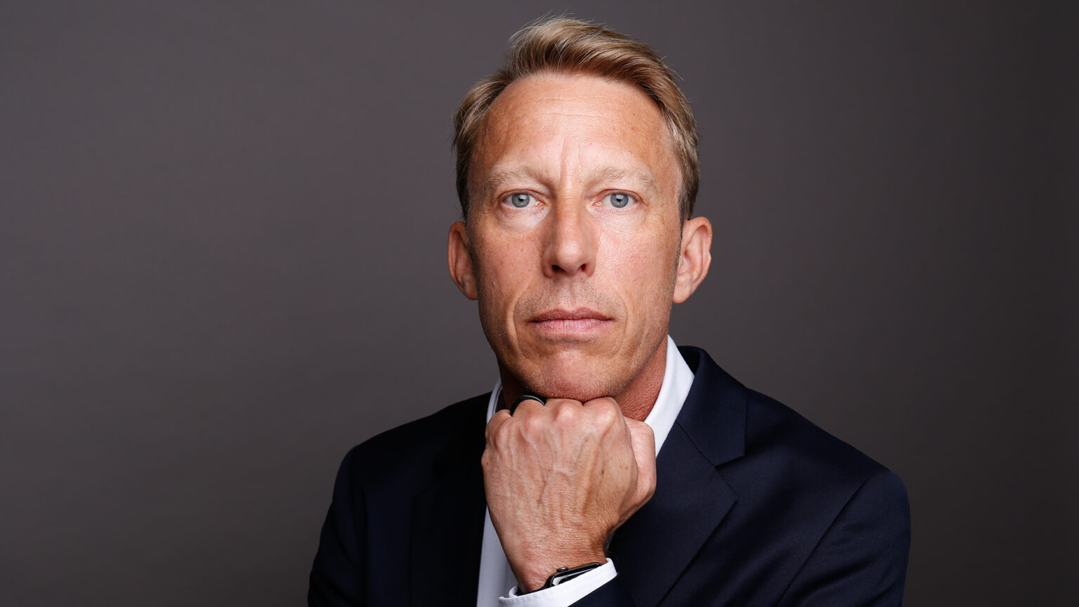 Florian Storp von Heinrichs & Storp steht für partnerschaftliche Personalberatung im Mittelstand und individuelle Recruiting-Strategien.