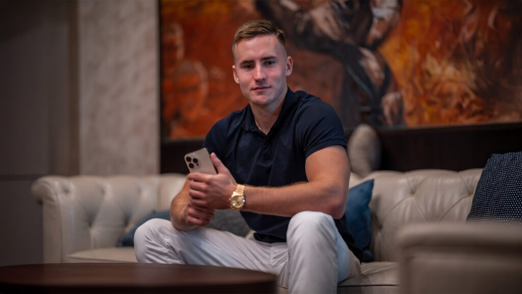 Benjamin Grimus von Emperia E-Commerce erklärt Brandshipping als KI-gestützte Dropshipping-Alternative für nebenberuflichen Markenaufbau.